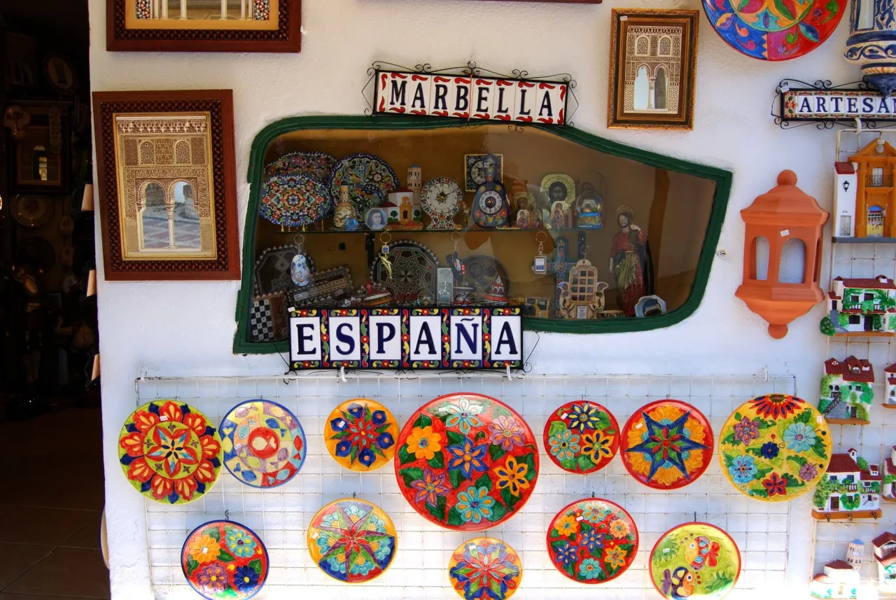 Najlepsze zakupy w Maladze: co warto kupić i przywieźć z wakacji do domu