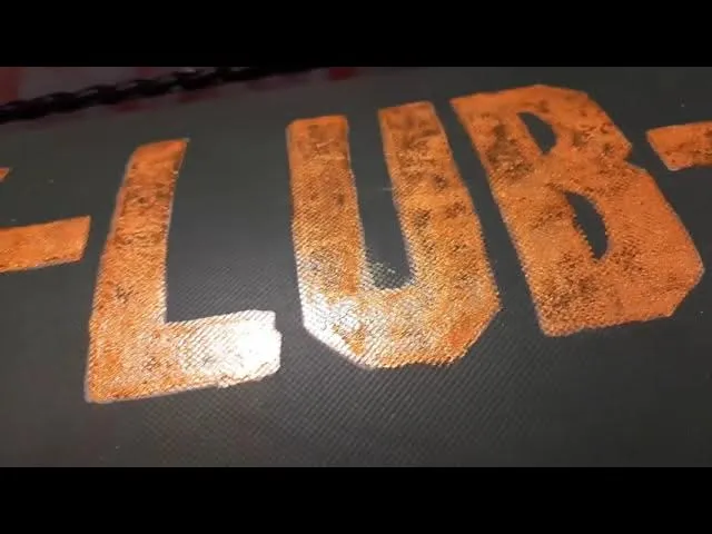 Jak skutecznie malować numery na pontonie, aby przetrwały sezon