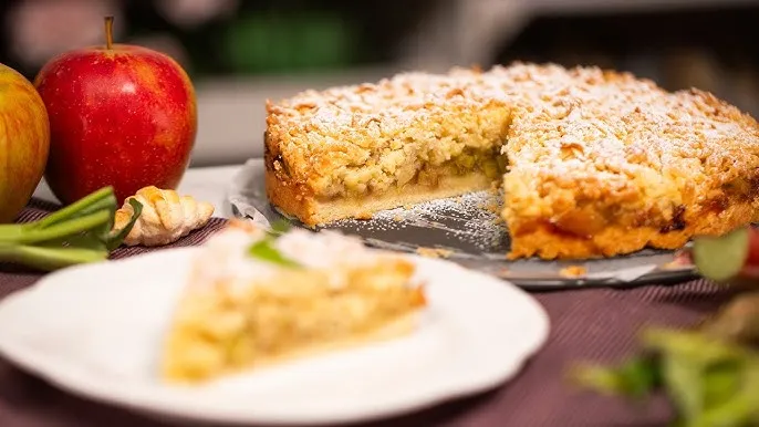Ciasto z Rabarbarem i Jabłkami - Szarlotka Przepis