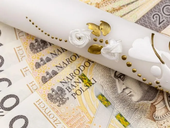 Ile pieniędzy dać na komunię, aby nie przepłacić i wybrać mądrze?