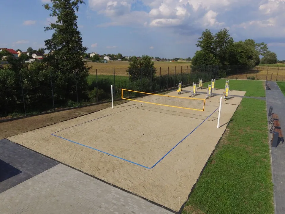 Ile metrów ma boisko do siatkówki? Odkryj wymiary, które musisz znać