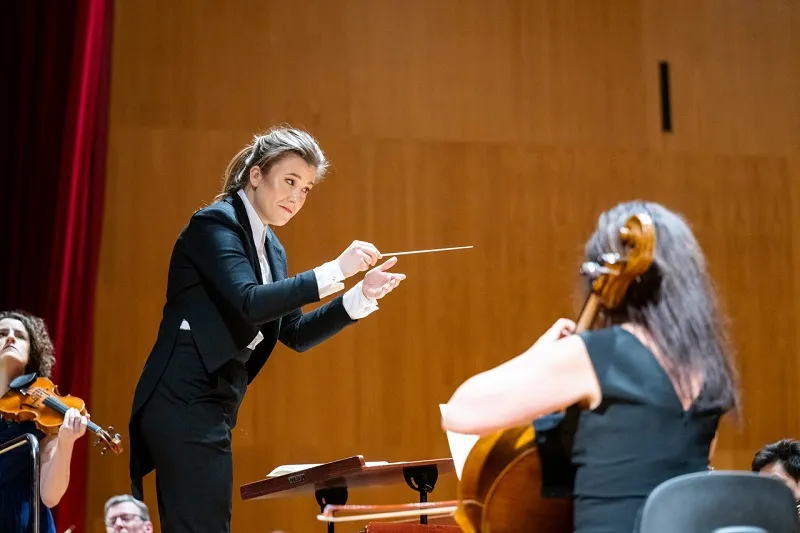 Uwertura Sroka złodziejka: Fascynująca analiza i znaczenie w operze