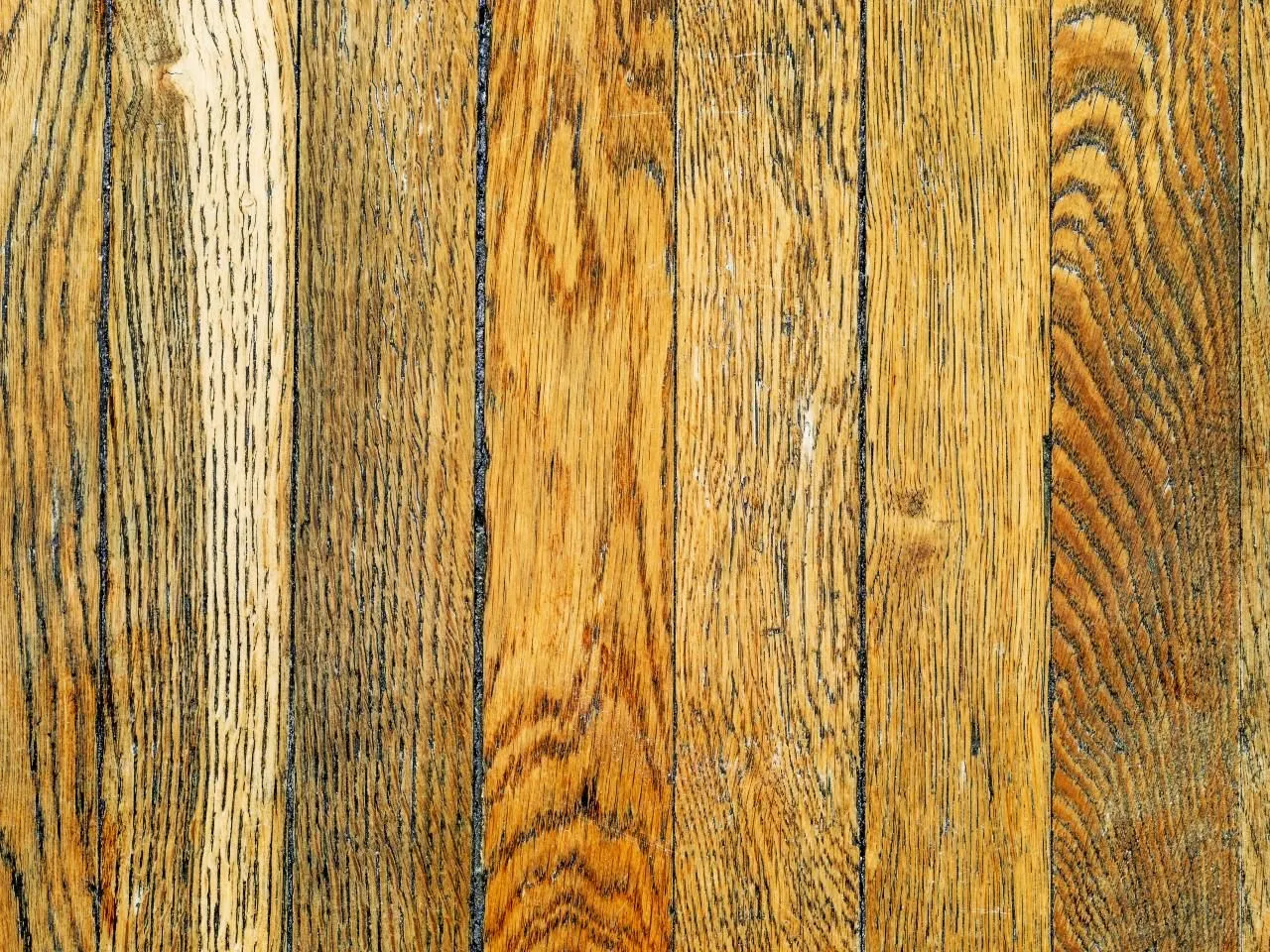 Jak wybrać najlepszy lakier do blatu kuchennego, aby uniknąć uszkodzeń?