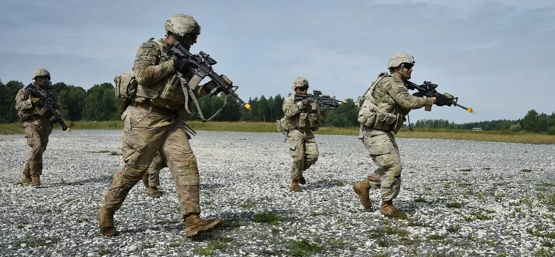 Regulamin umundurowania WP: Kluczowe zasady i wymagania dla uczniów