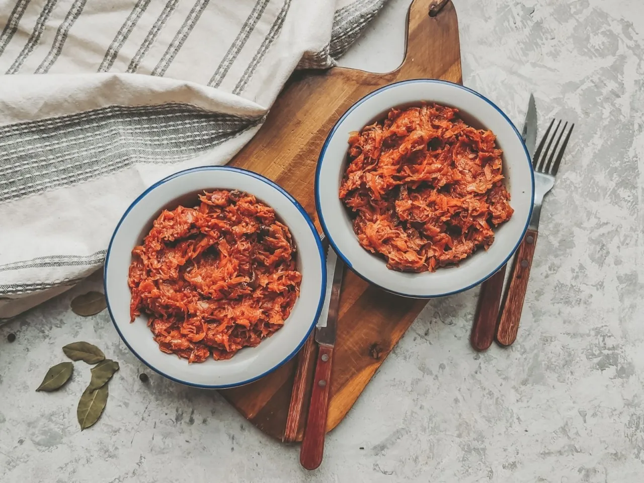 Bigos Dukana: Przepis na Niskokaloryczną Wersję Tradycyjnej Potrawy