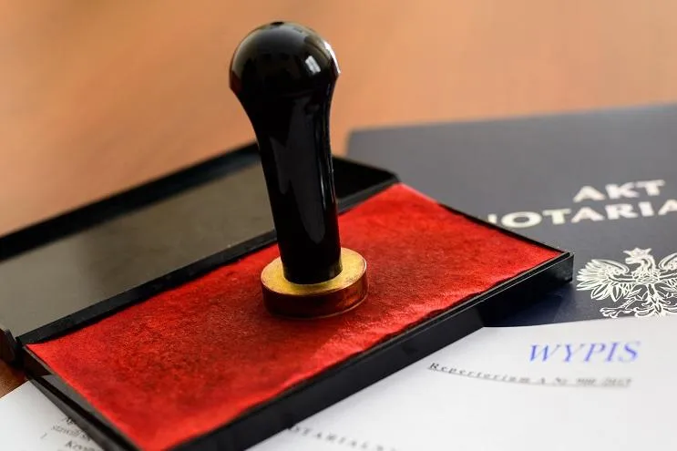 Kiedy akt notarialny nabiera mocy prawnej i co to oznacza dla Ciebie