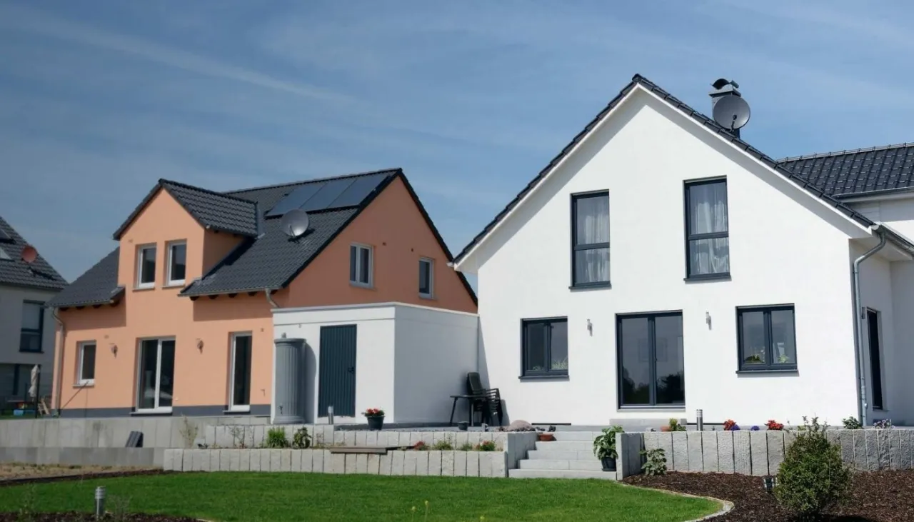 Ubezpieczenie domu w budowie: Co musisz wiedzieć? Poradnik