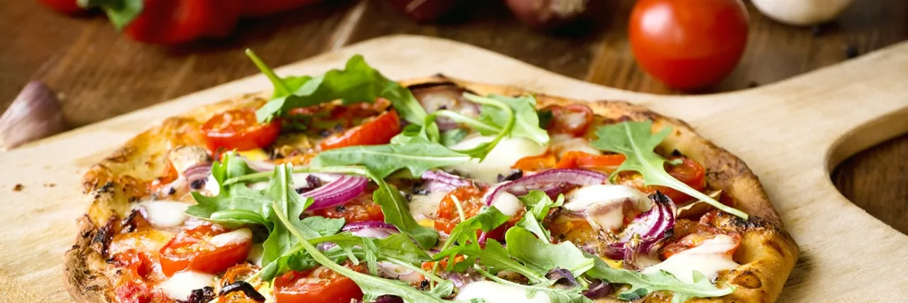 Gdzie kupić ciasto na pizzę - najlepsze miejsca i oferty w Polsce