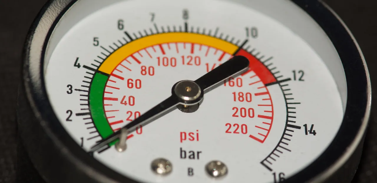 Prawidłowe ciśnienie w oponach wózka inwalidzkiego - gwarancja bezpieczeństwa