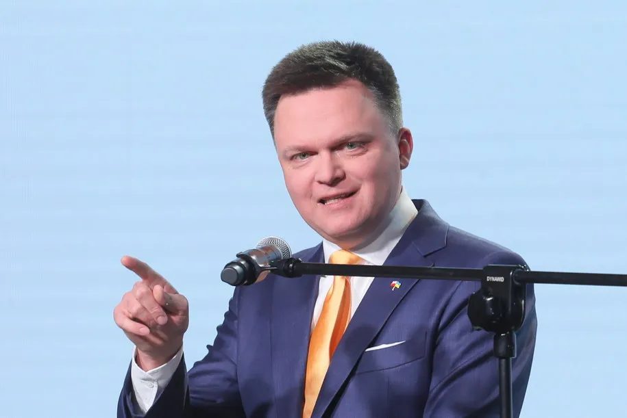 Ile wzrostu ma Szymon Hołownia? Zaskakujące fakty o polityku