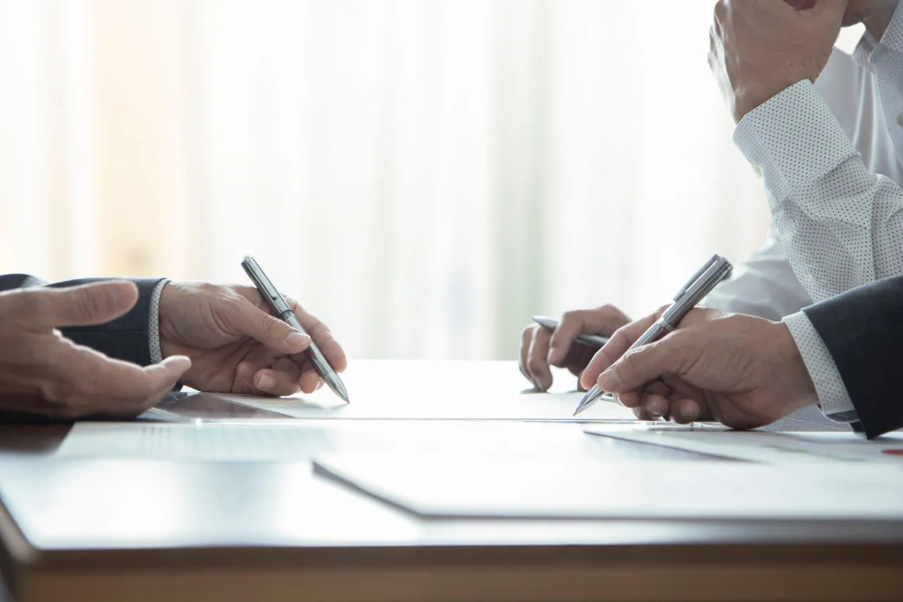 Jak wypełnić formularz odstąpienia od umowy, by uniknąć błędów