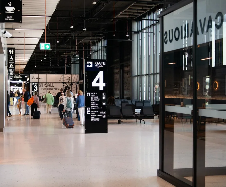Czy lotnisko w Radomiu jest czynne? Sprawdź aktualny status i usługi