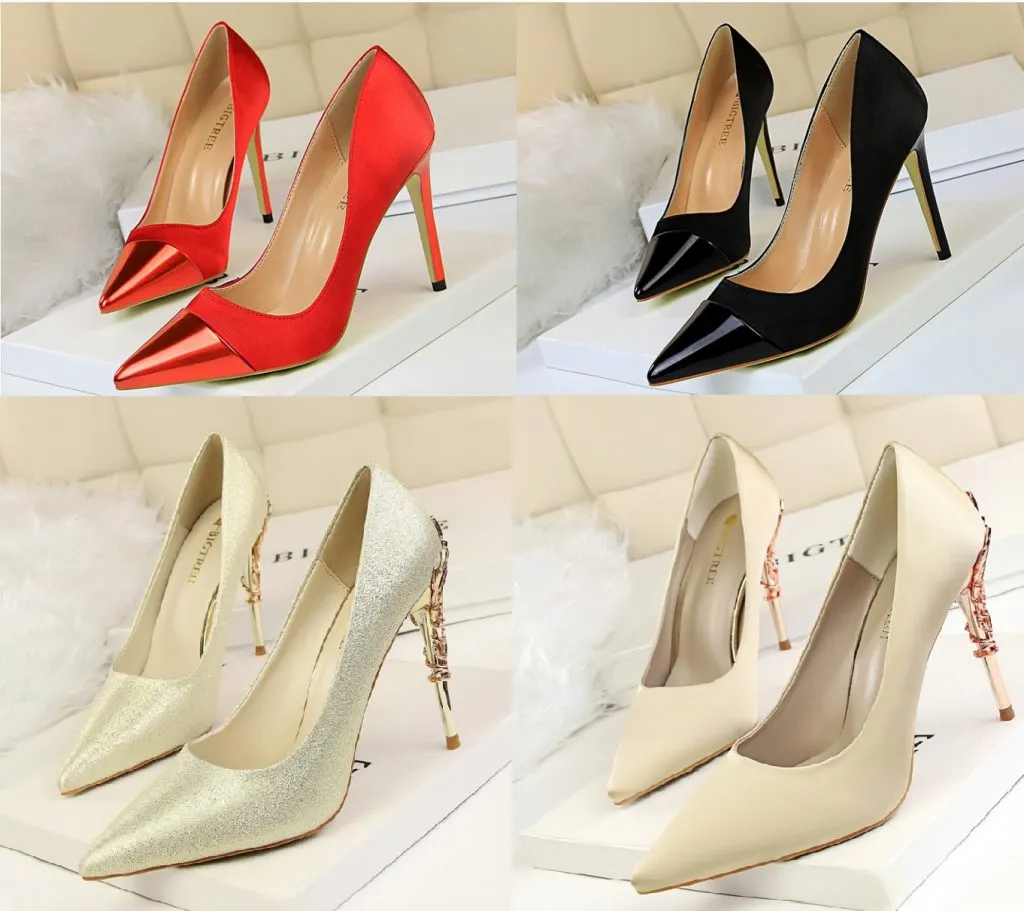 Jakie buty pasują do czerwonego płaszcza, aby wyglądać stylowo?