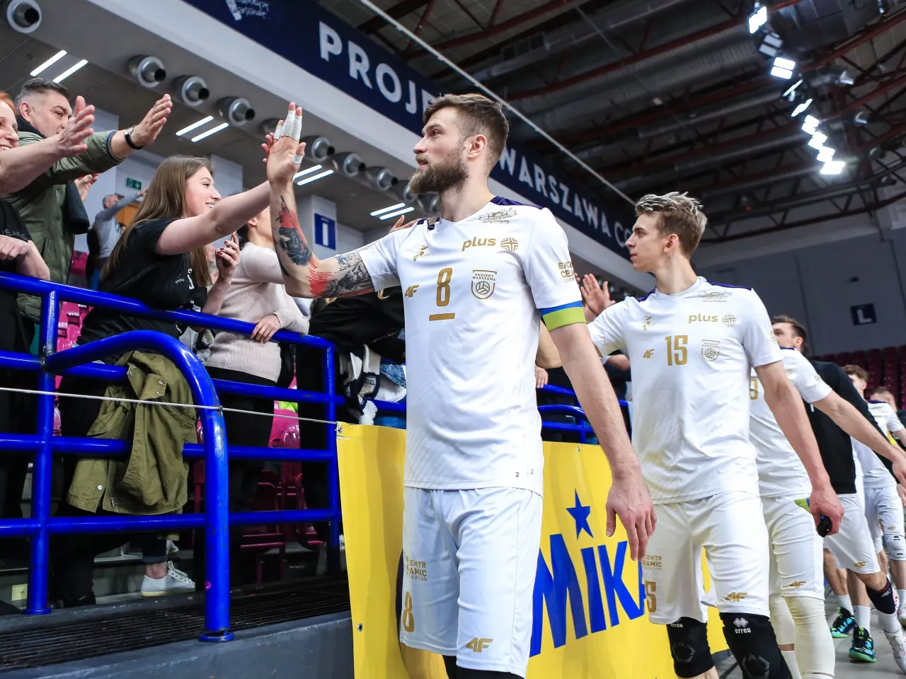 Ile zarabia Artur Szalpuk? Poznaj majątek i zarobki siatkarza Projektu