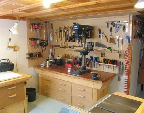 Jak urządzić warsztat w piwnicy - uniknij najczęstszych błędów