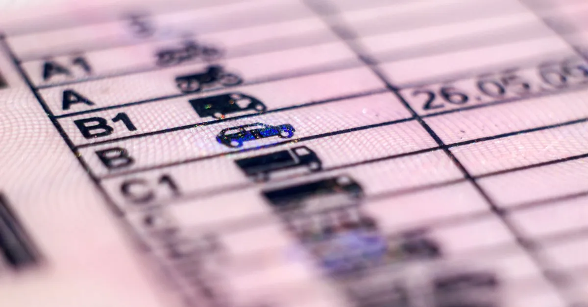 Ile za prawo jazdy w Polsce? Zaskakujące koszty, które musisz znać