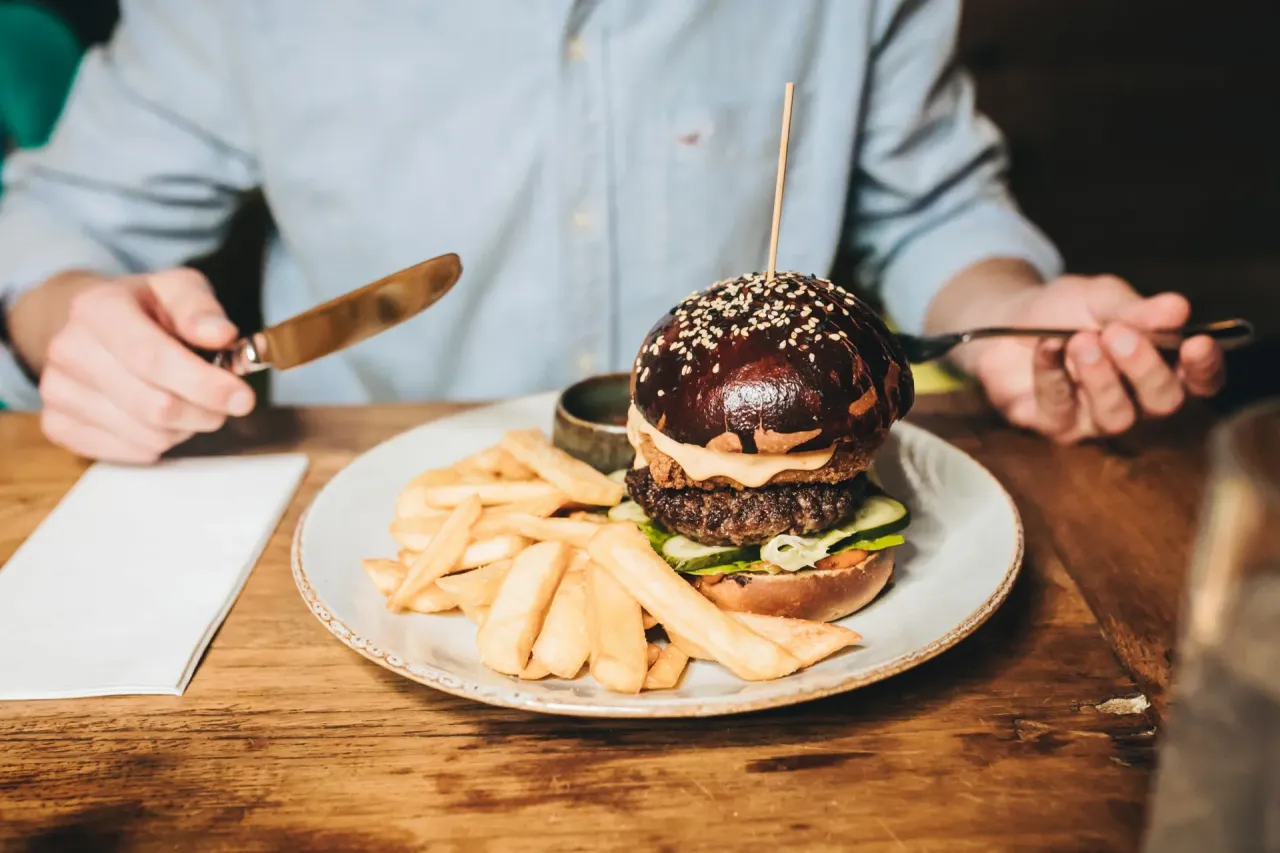 Gdzie zjeść w Gdańsku? TOP miejsca na każdą okazję i budżet!