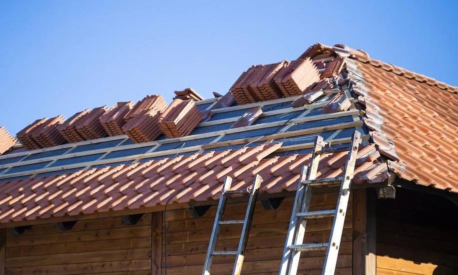 Jak wypoziomować łaty na dachu, by uniknąć kosztownych błędów Jak wypoziomować łaty na dachu, by uniknąć kosztownych błędów