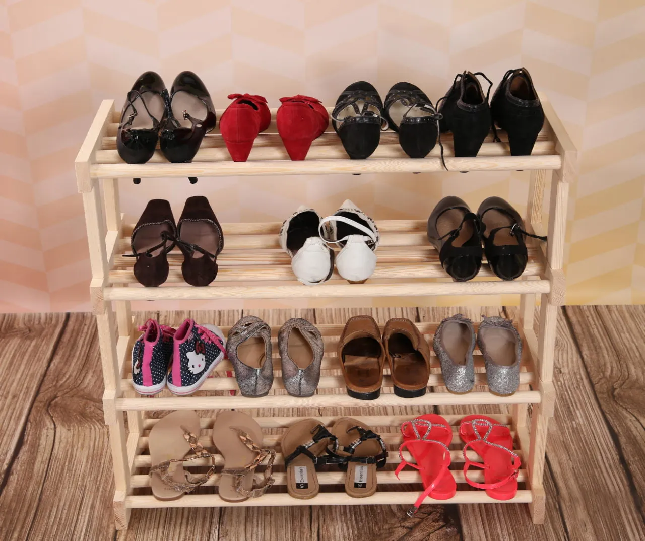 Jak zrobić stojak na buty: proste i tanie pomysły DIY dla każdego