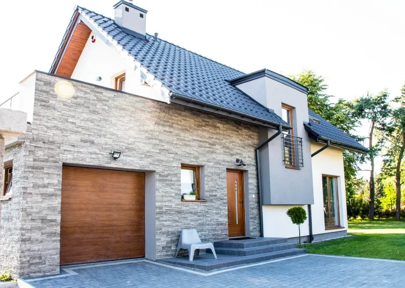 Jakie elewacje najlepiej pasują do okien złoty dąb? Sprawdź! Jakie elewacje najlepiej pasują do okien złoty dąb? Sprawdź!