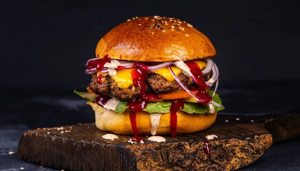 Jakie warzywa pasują do wołowiny? Odkryj najlepsze połączenia smakowe