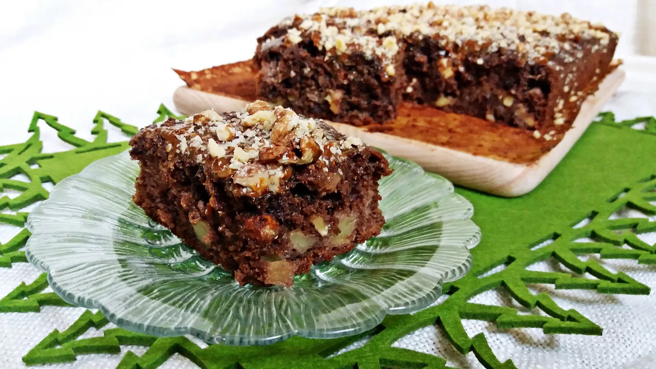 Prosty przepis na ciasto śmietnik, które zaskoczy każdego gościa