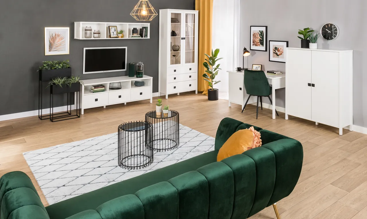 Obrazy nad telewizorem: Jak stworzyć stylową aranżację salonu