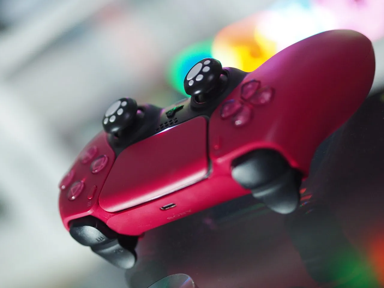 Jak rozebrać pada PS5 - uniknij kosztownych napraw i problemów