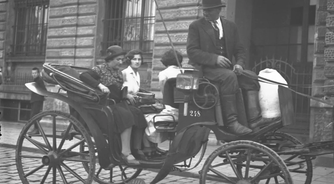 Kiedy wprowadzono pasy bezpieczeństwa i jak zmieniły bezpieczeństwo w autach