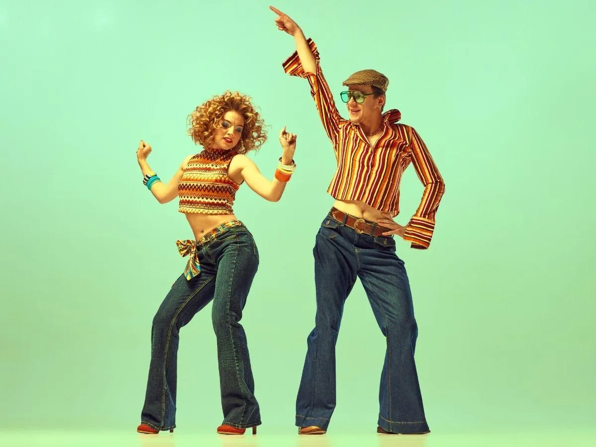 Impreza w stylu Lat 70: Dekoracje i styl, który zachwyca