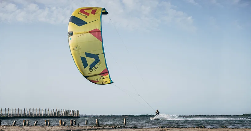 Gdzie kitesurfing w Polsce? Odkryj najlepsze miejsca i porady