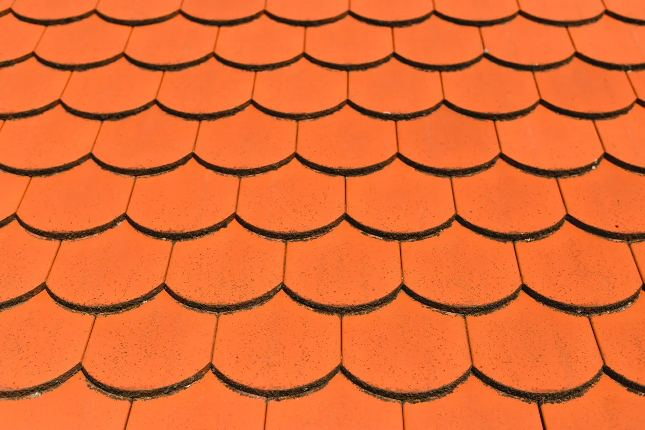 Ile dachówek karpiówek potrzebujesz na m2? Oblicz dokładnie!