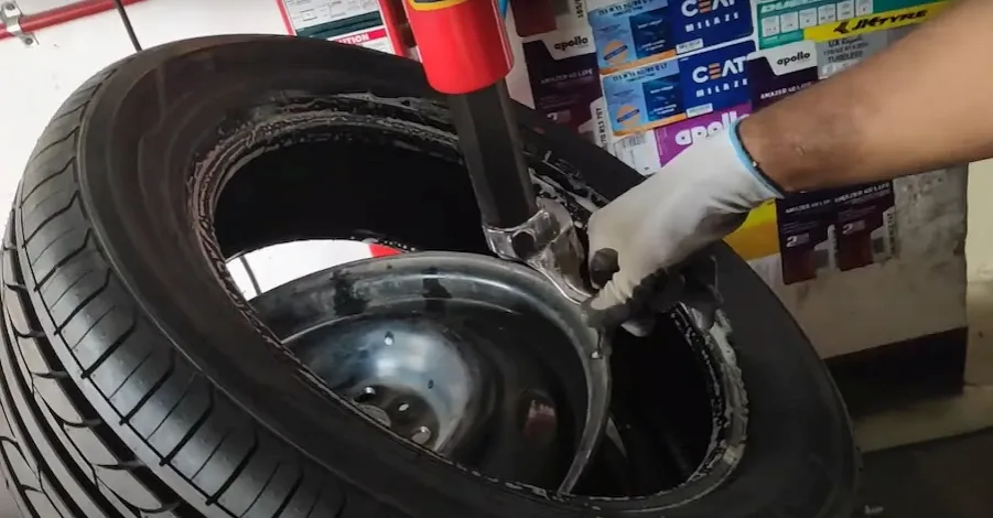 Ile kosztuje wymiana opon na zimowe? Sprawdź ceny i ukryte koszty Ile kosztuje wymiana opon na zimowe? Sprawdź ceny i ukryte koszty