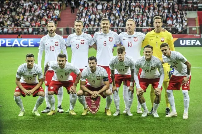 Ile zarabiają piłkarze reprezentacji Polski za mecz? Zaskakujące kwoty!