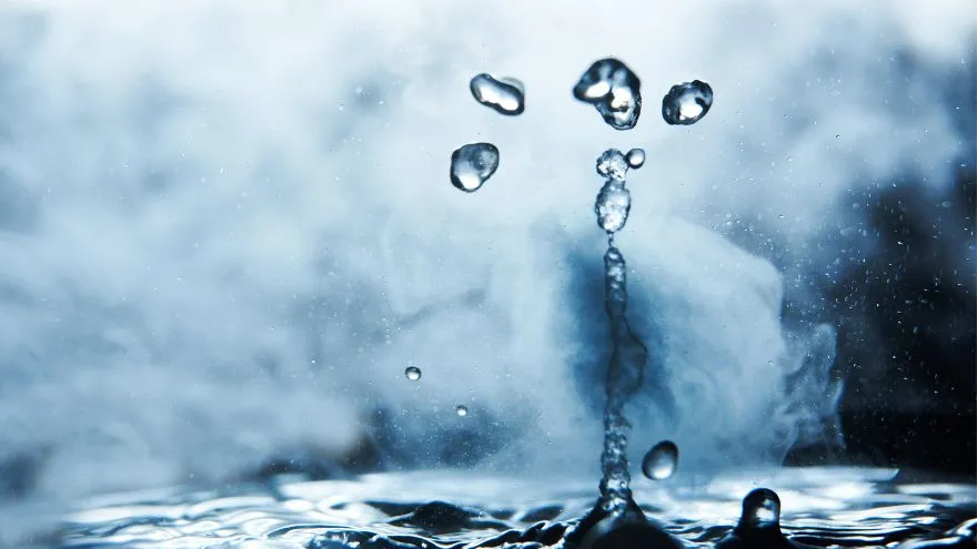 Co jest lepsze: przepływowy podgrzewacz wody czy bojler? Porównanie efektywności