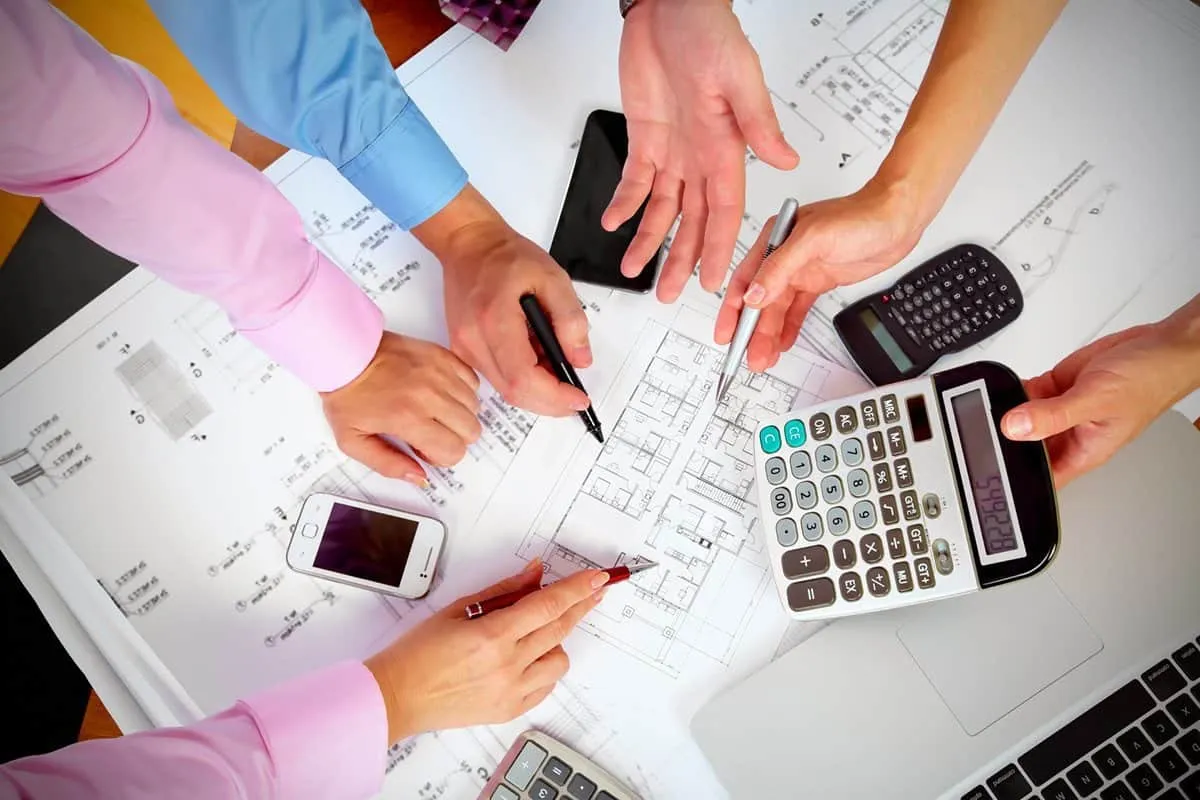 Ile kosztuje budowa domu jednorodzinnego pod klucz? Sprawdź ceny i czynniki wpływające na koszty