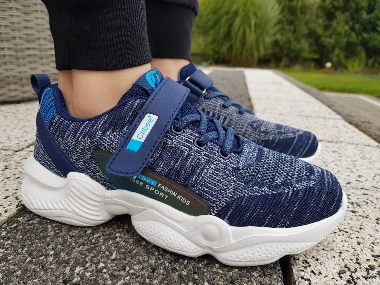 Ile większe buty dla dziecka kupić, by uniknąć błędów i zapewnić wygodę?