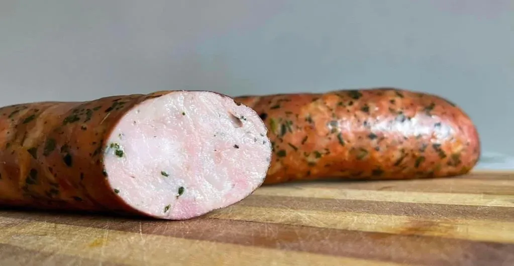 Jak zrobić kiełbasę drwala w domu – prosta receptura na smakowitość Jak zrobić kiełbasę drwala w domu – prosta receptura na smakowitość