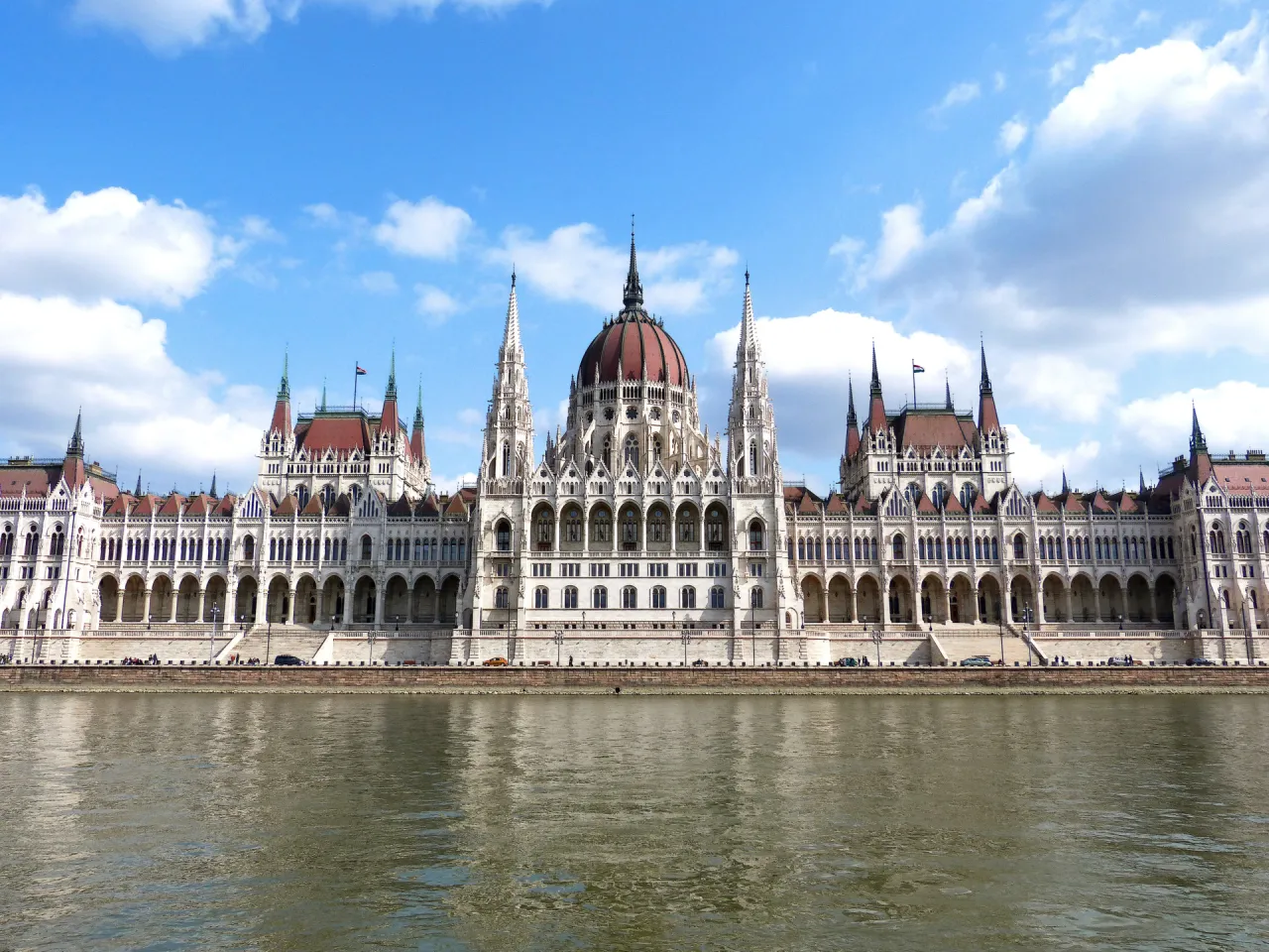Mapa atrakcji Budapeszt – jak uniknąć najgorszych turystycznych pułapek Mapa atrakcji Budapeszt – jak uniknąć najgorszych turystycznych pułapek