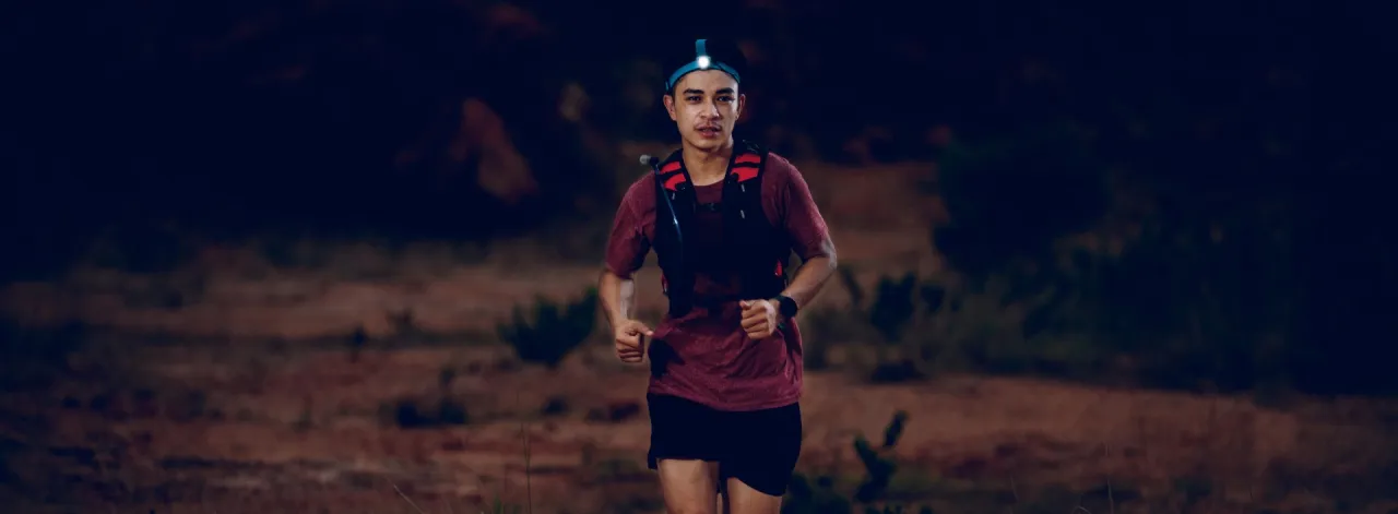 Jaka czołówka do biegania zapewni Ci bezpieczeństwo w nocy?