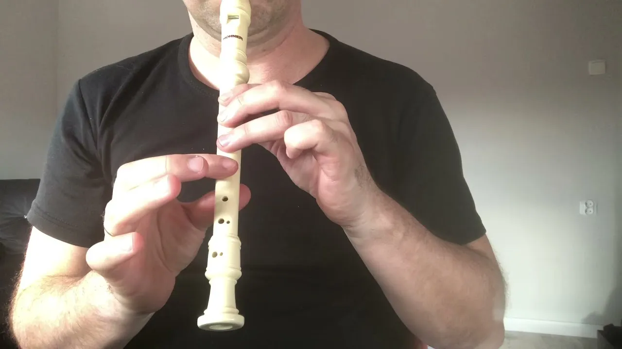 Jak zagrać na flecie sto lat - proste nuty i wskazówki dla początkujących