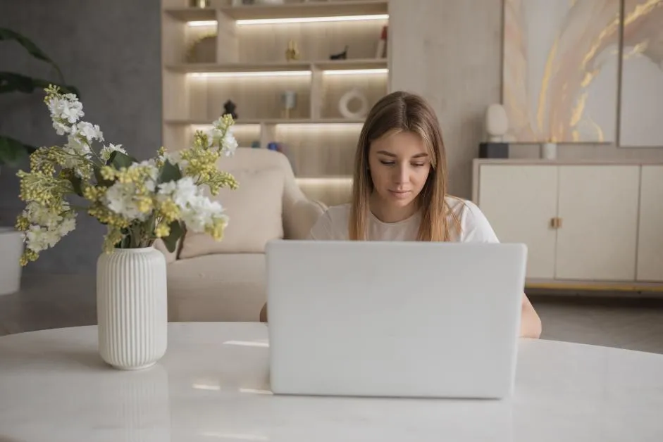 Jak wygląda zwolnienie l4? Kluczowe informacje o e-ZLA i procesie