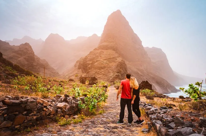 Kiedy jechać na Wyspy Zielonego Przylądka? Najlepszy czas na podróż i porady