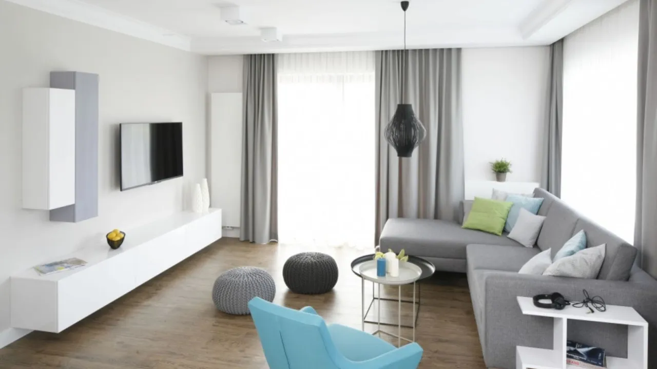 Jak urządzić mały salon: 10 trików na maksymalne wykorzystanie przestrzeni