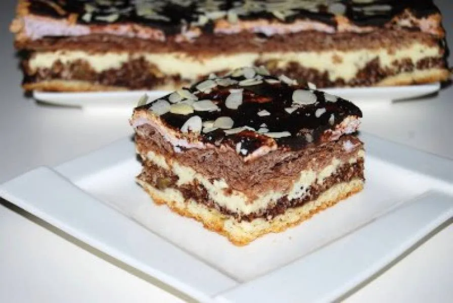 Pyszny przepis na ciasto smakosz - łatwe i szybkie przygotowanie