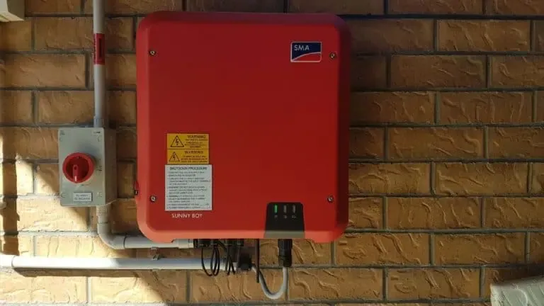 Fotowoltaika 1 czy 3 fazowa: Uniknij kosztownych błędów przy wyborze instalacji