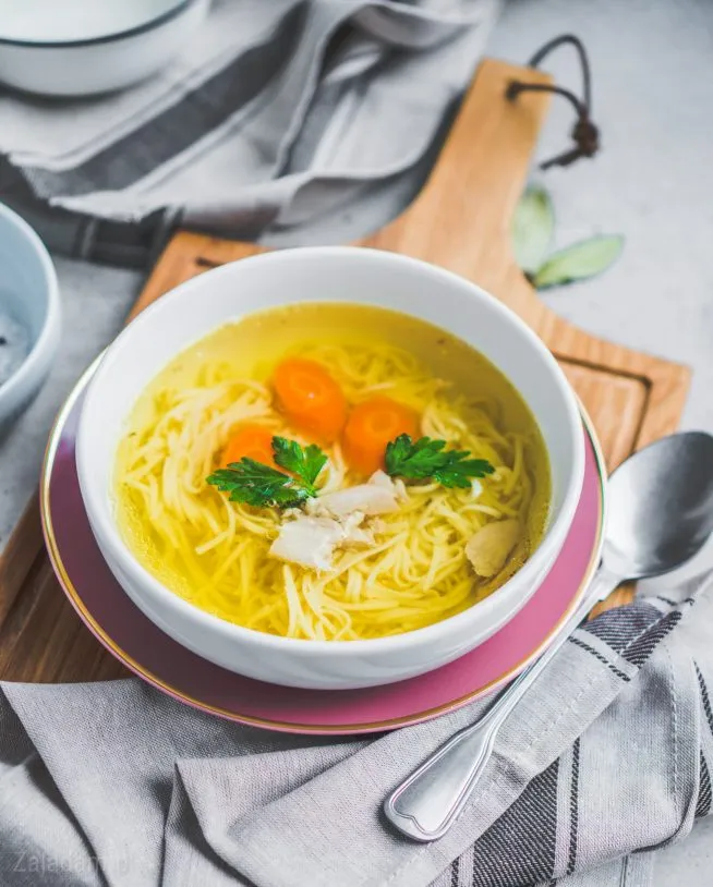 Czy rosół to zupa? Poznaj prawdę o tym tradycyjnym daniu