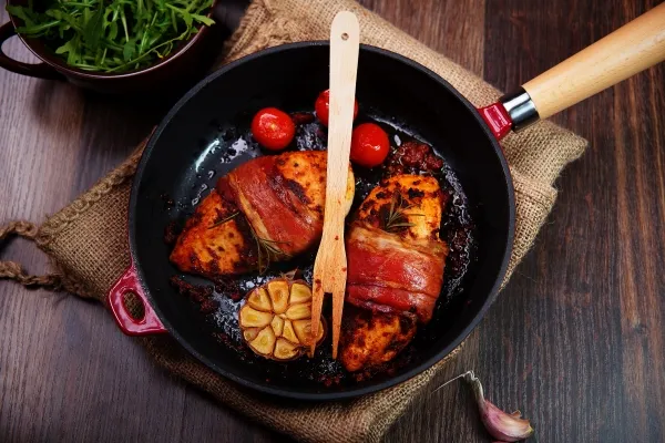 Najlepsze pomysły na marynaty do piersi z kurczaka, które zachwycą