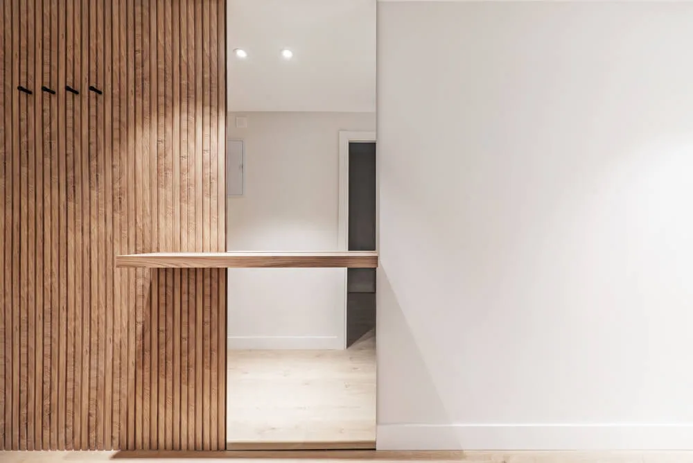 Jakie lustro do przedpokoju wybrać, aby uniknąć błędów w aranżacji?