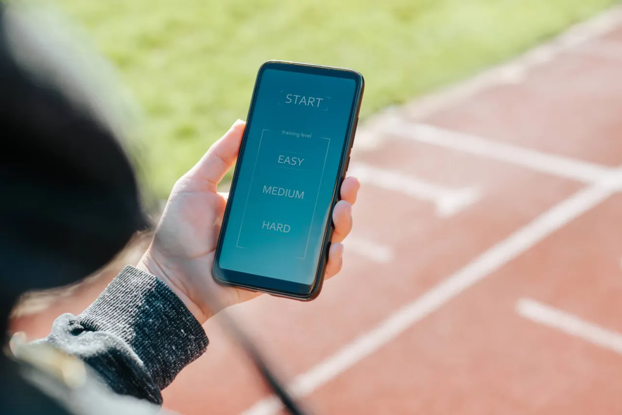 Jaka apka do biegania? Odkryj najlepsze aplikacje, które pomogą Ci biegać lepiej